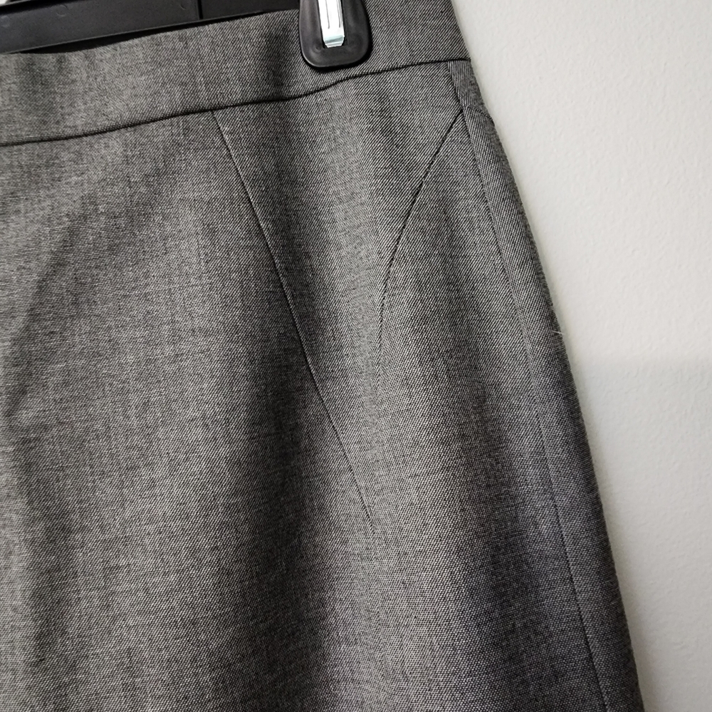 Ann Taylor Grey Skirt Size 6 - Picture 6 of 7